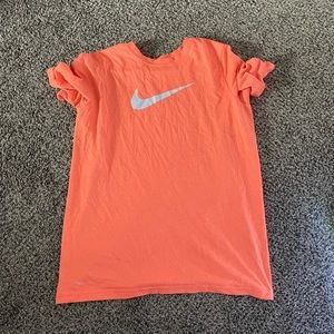 Youth xl Nike t shirt